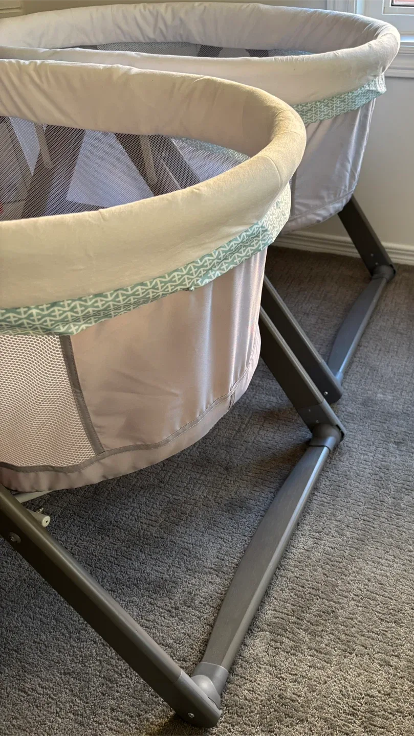 Ingenuity Foldaway Rocking Wood Bassinet image indicator(5)
