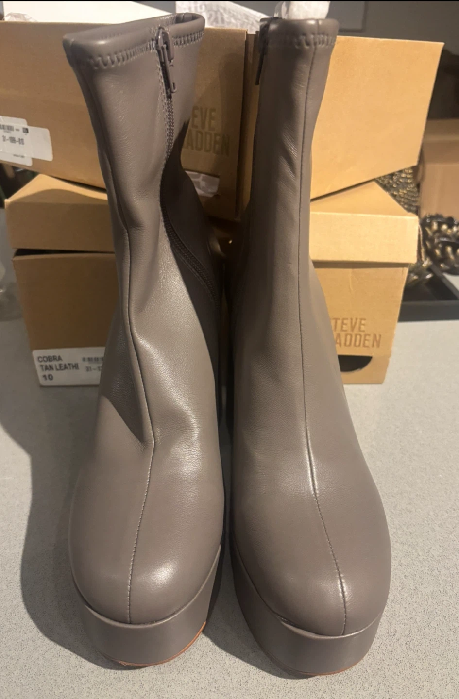 New Steve Madden Cobra Tan Leather Platform Boots - Size 10 - photo 2