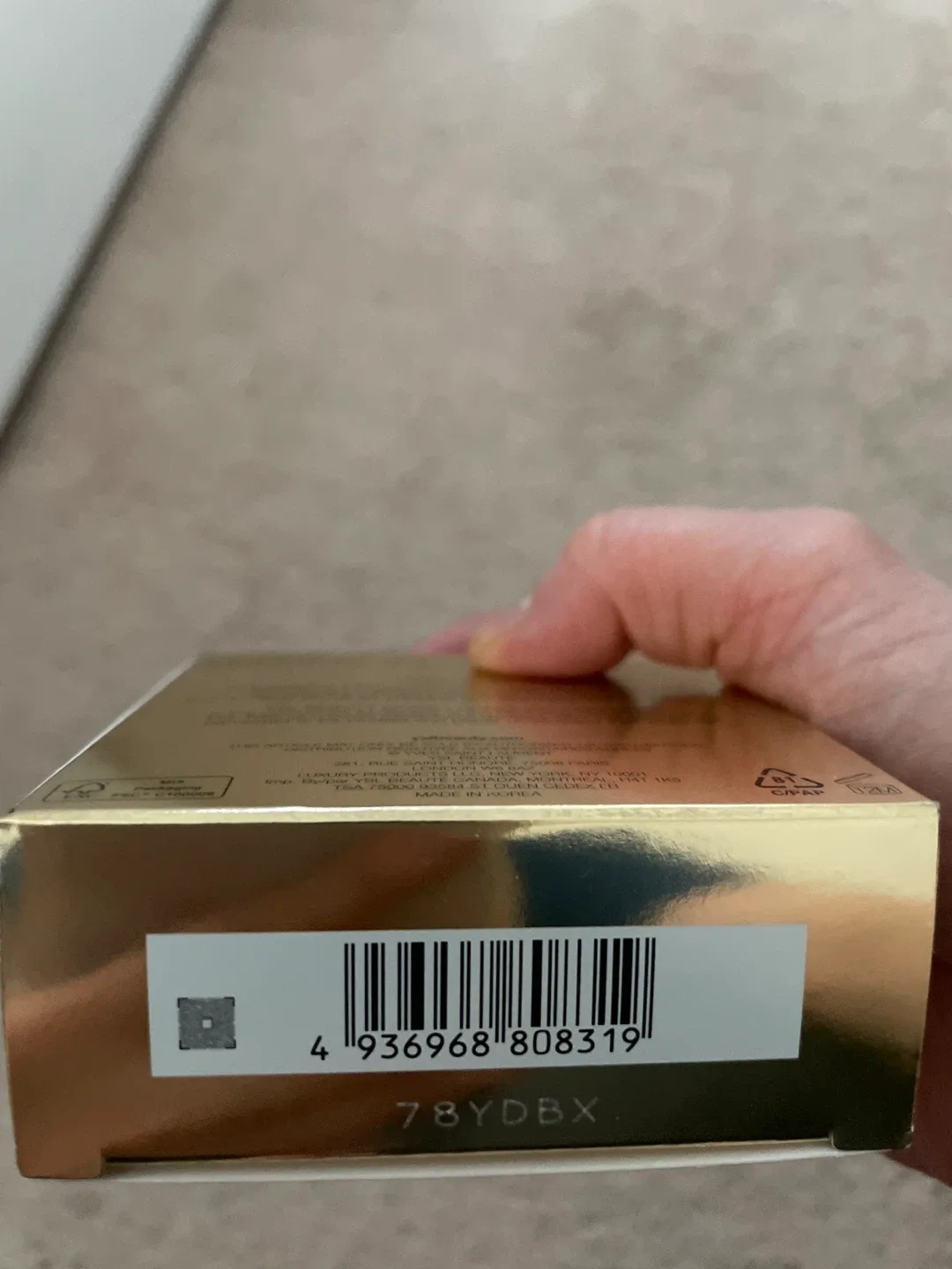 Yves Saint Laurent Le Cushion Encre De Peau - B10 image indicator(2)