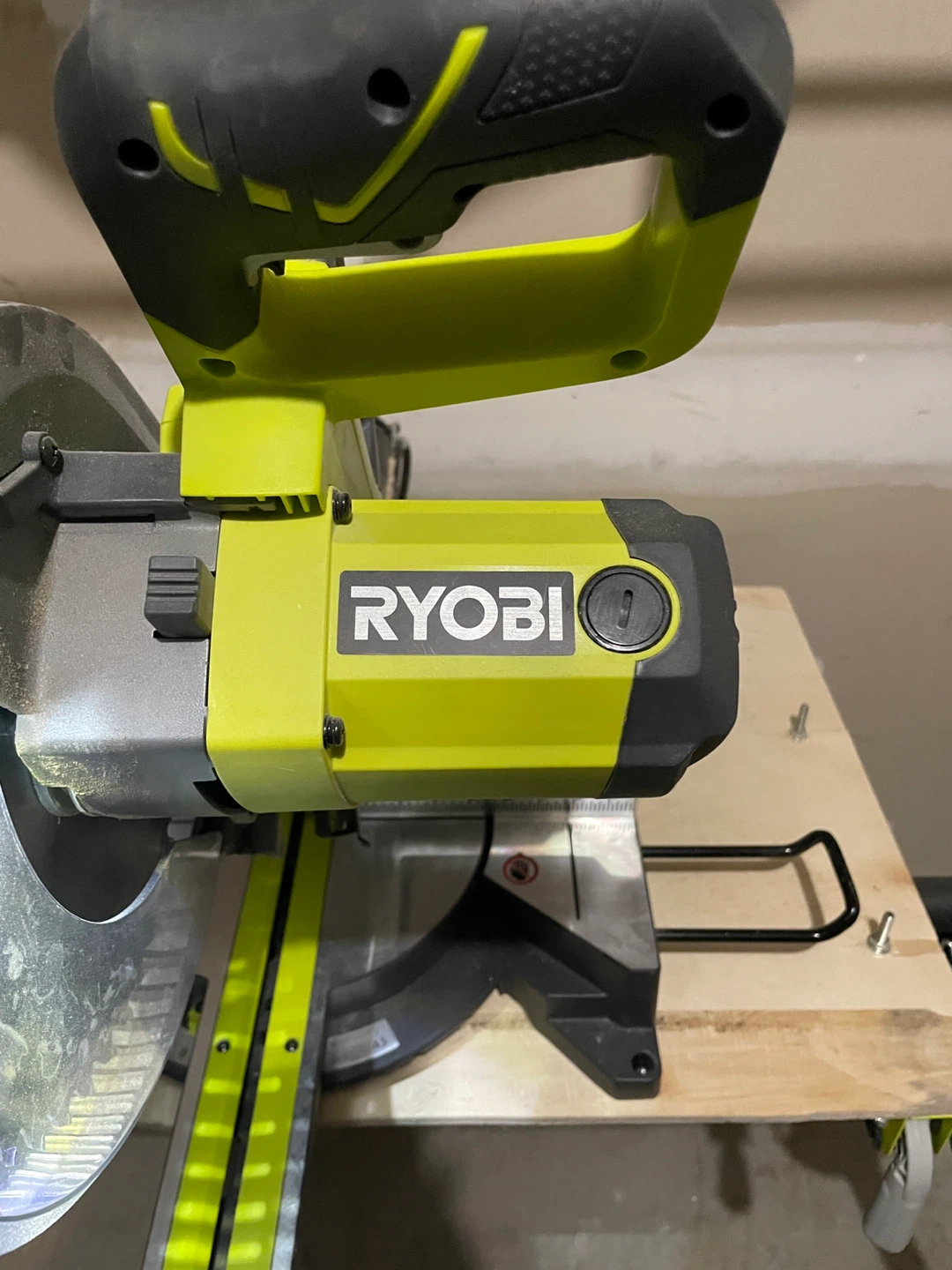 Ryobi compound mitre on stand - photo 3
