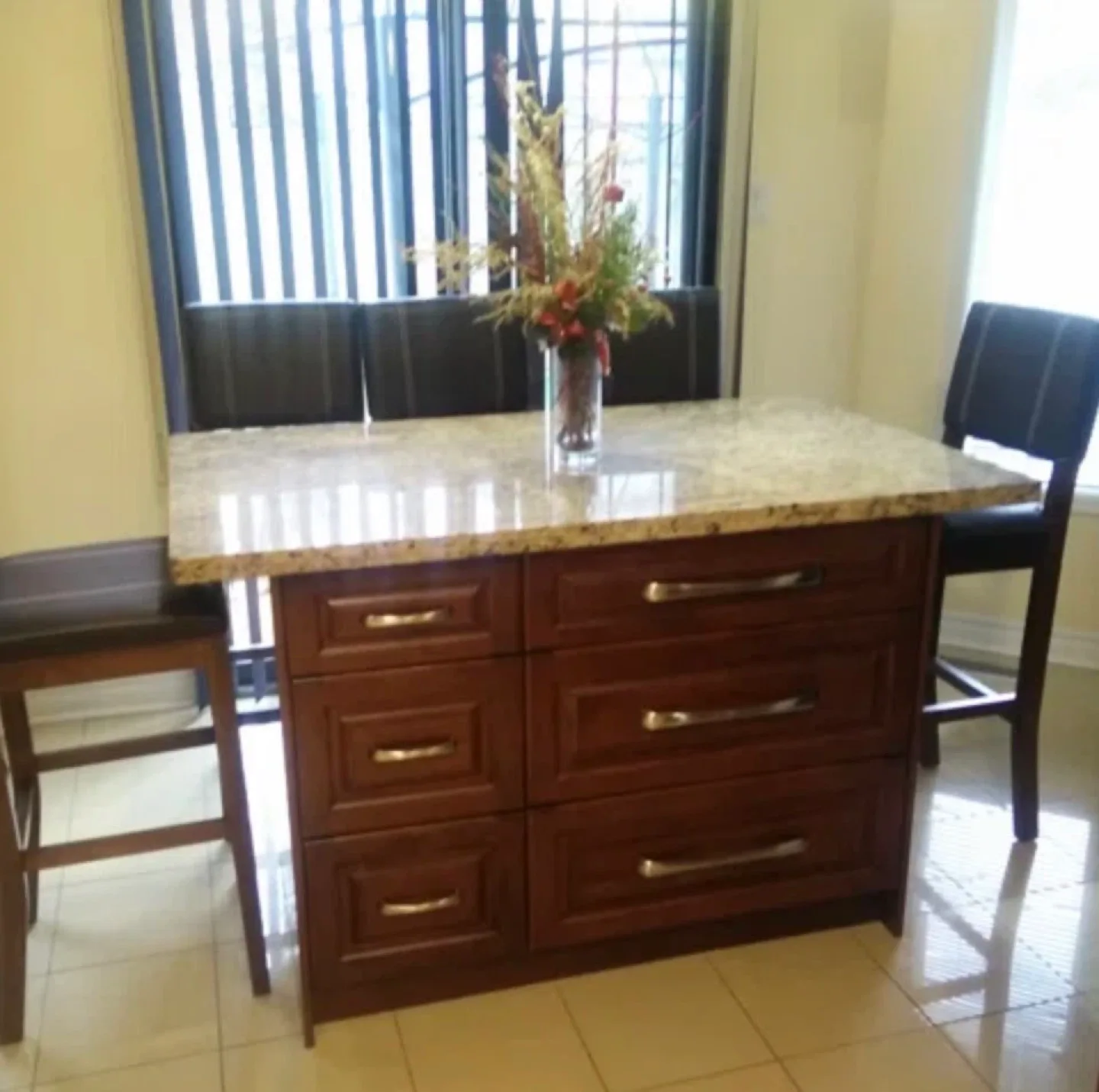 Lechner bar counter stool image indicator(8)