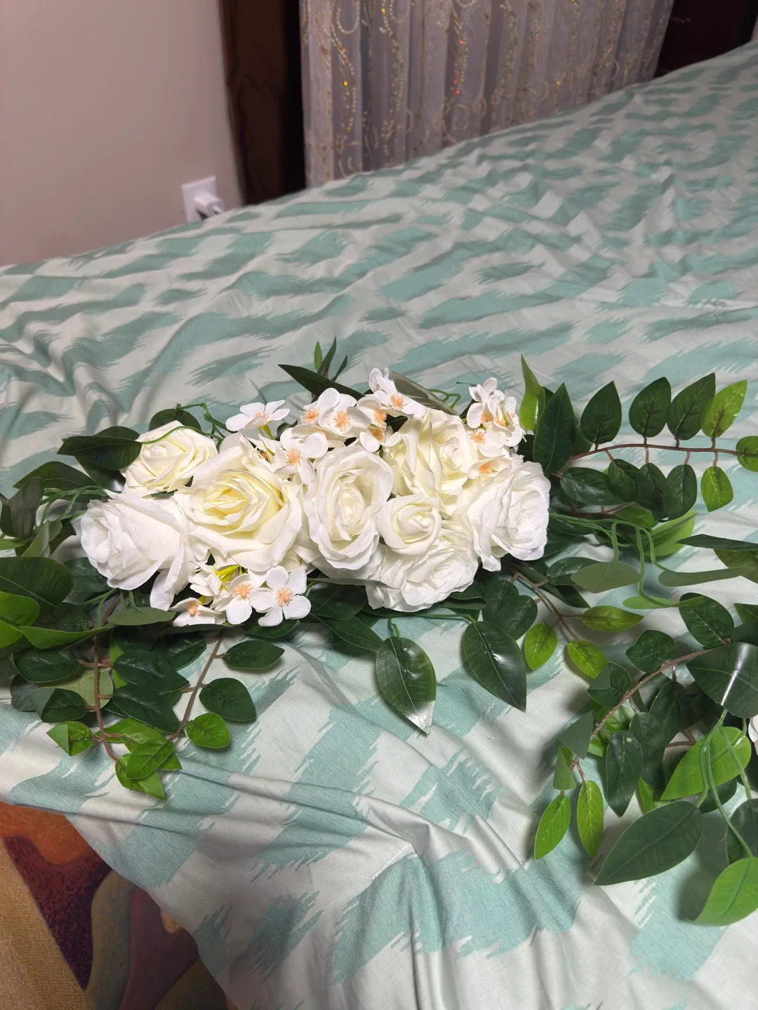 Artificial flowers for event decor image indicator(2)