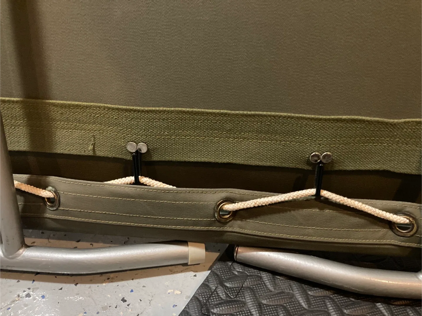 Folding Camping Cot - Olive Green image indicator(3)