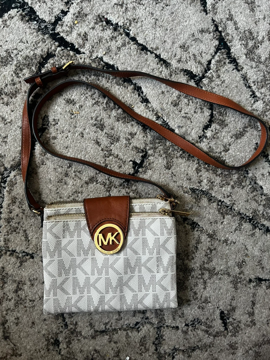 Michael Kors Crossbody Bag