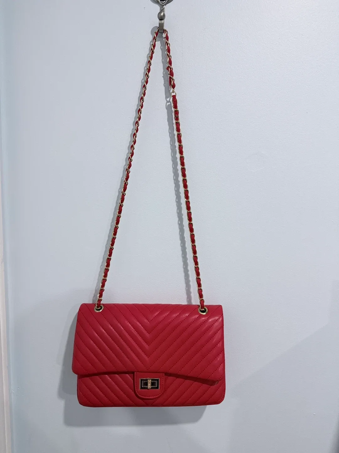 Caleesa Red Chevron Quilted Chain Bag