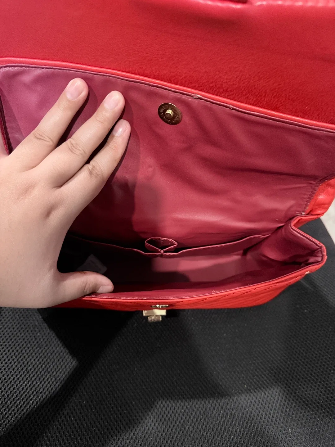 Caleesa Red Chevron Quilted Chain Bag image indicator(7)