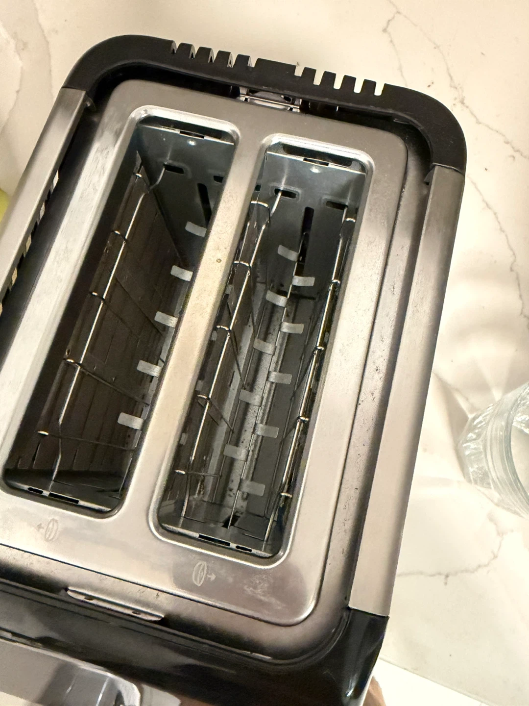Chefman 2-Slice Toaster - photo 4