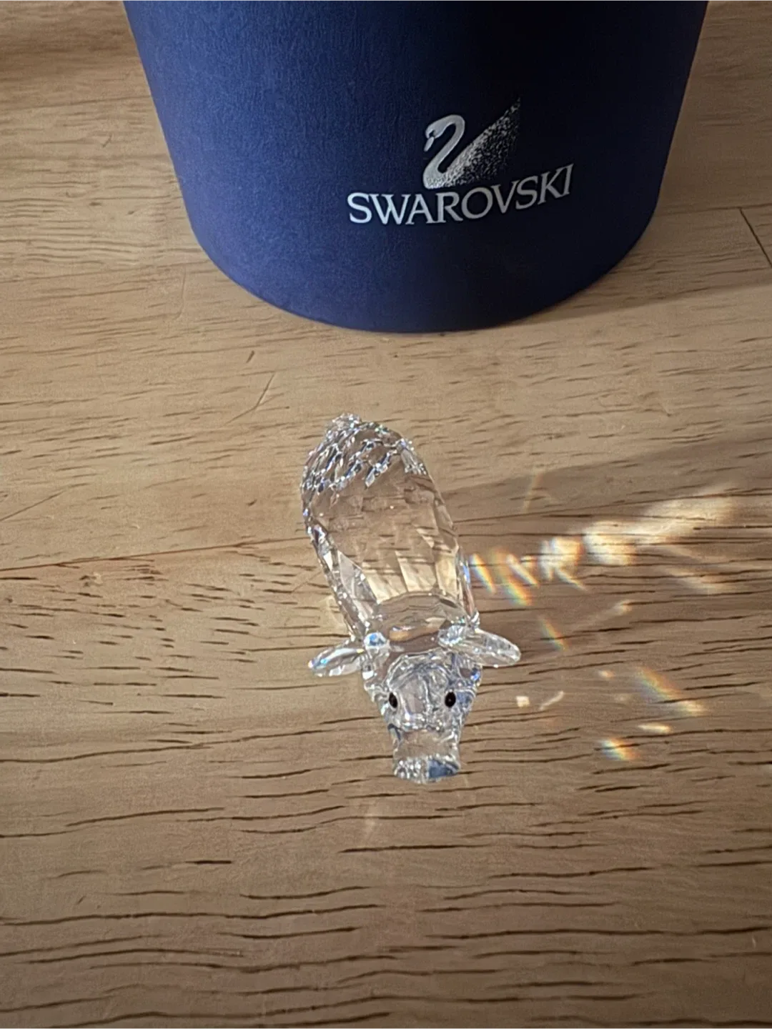 Swarovski mini Crystal Pig with Box image indicator(2)