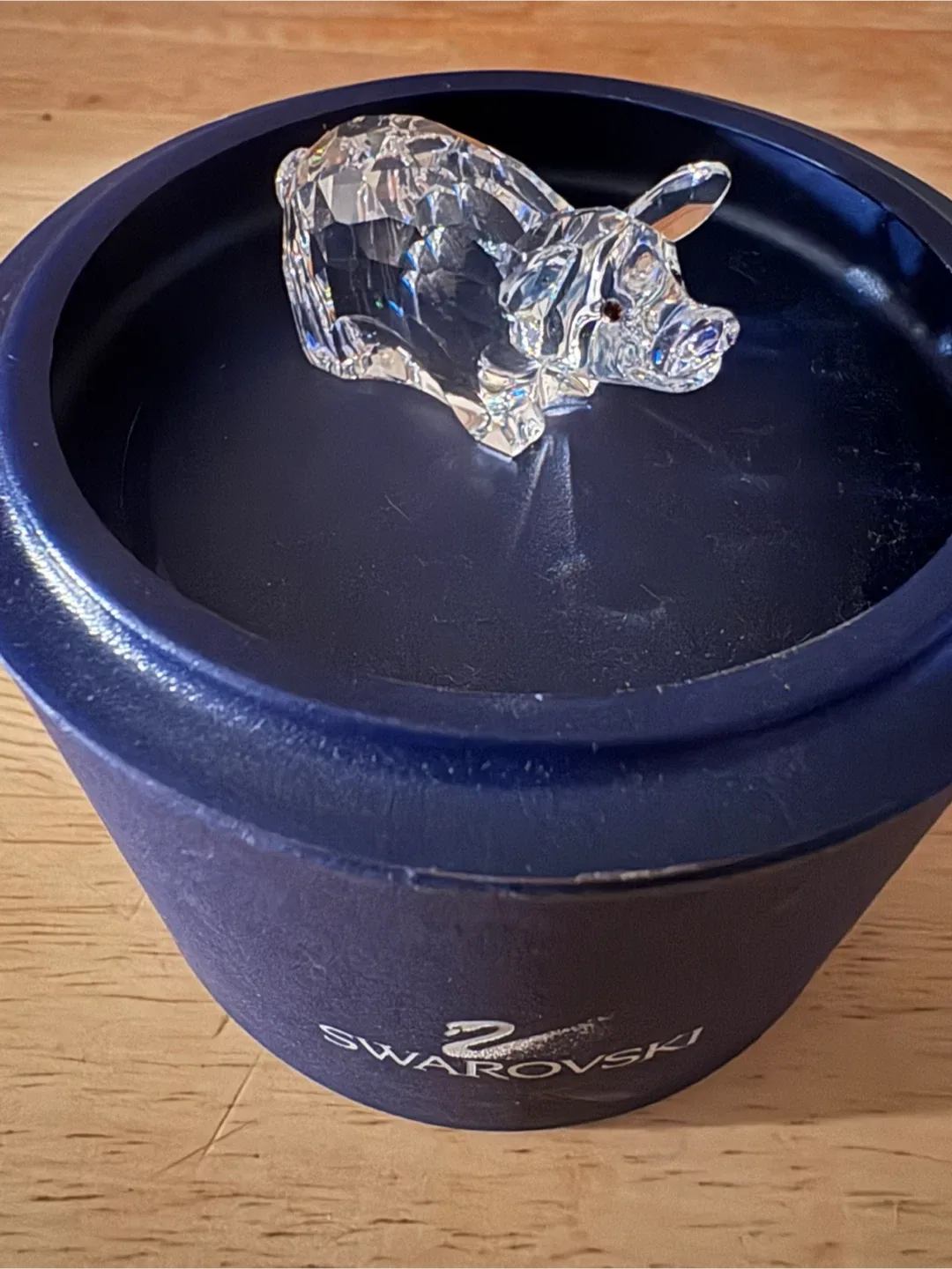 Swarovski mini Crystal Pig with Box image indicator(4)
