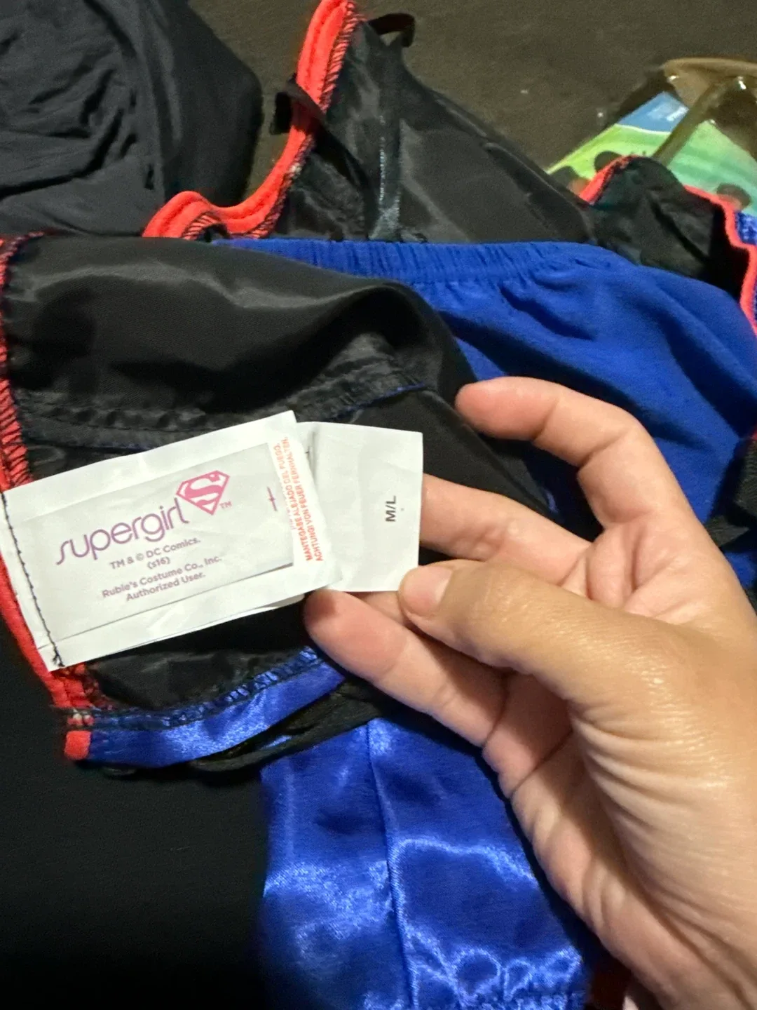 Supergirl Costume - Size M/L image indicator(3)