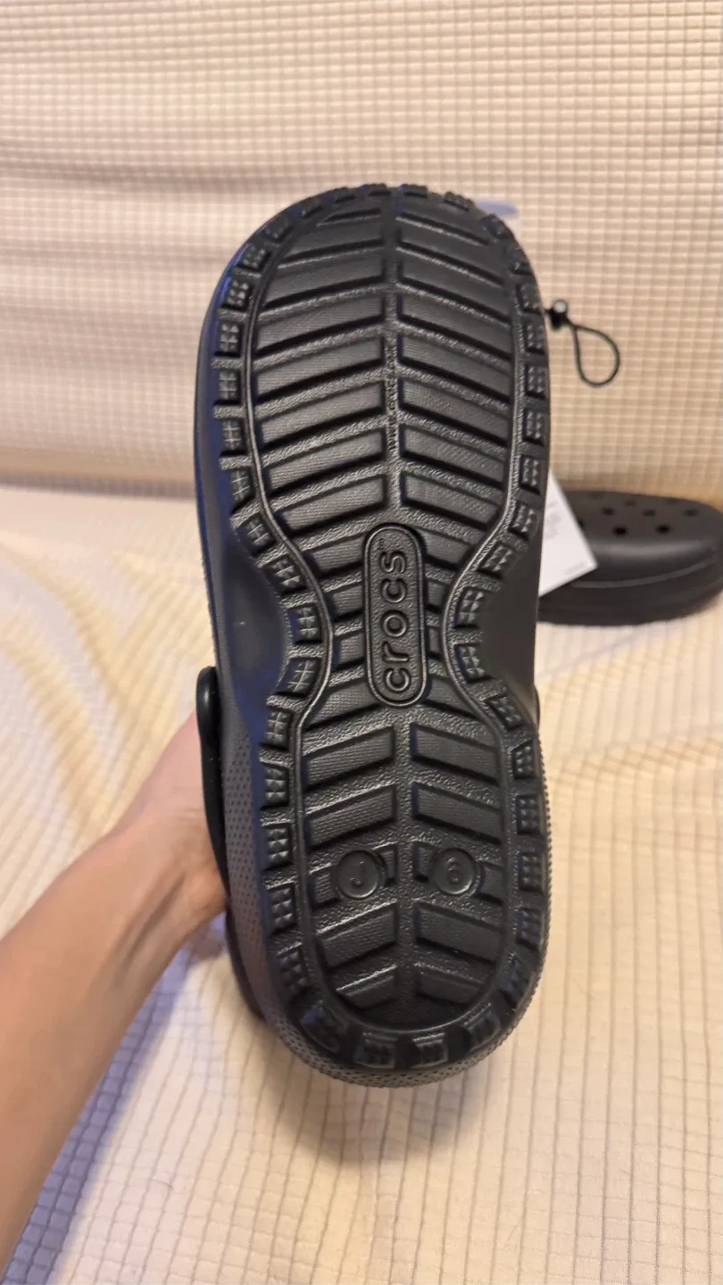 New Crocs Classic Lined Neo Puff Boot K - Size J6 image indicator(4)