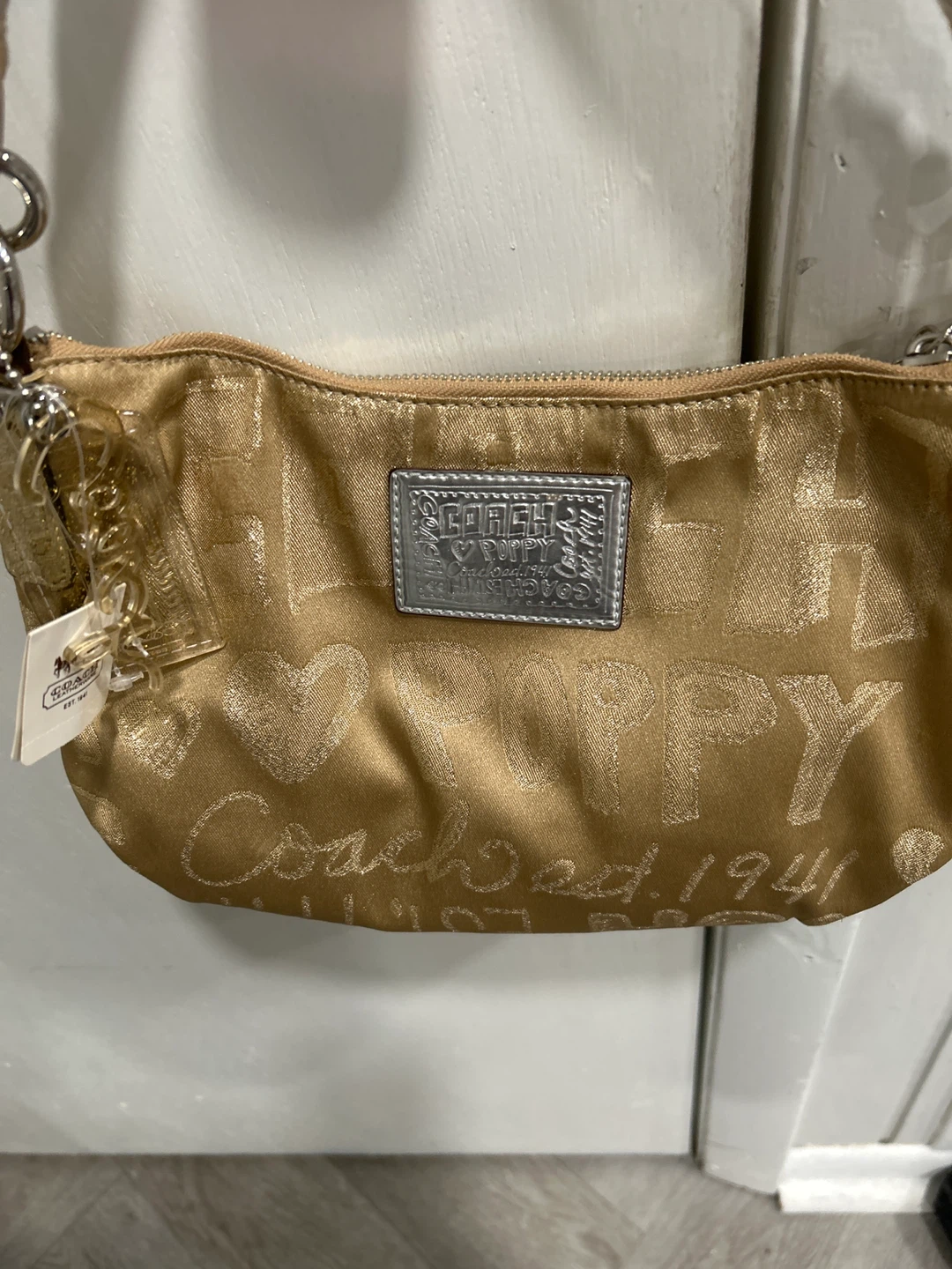 Brand New gold coach poppy small purse - photo 2