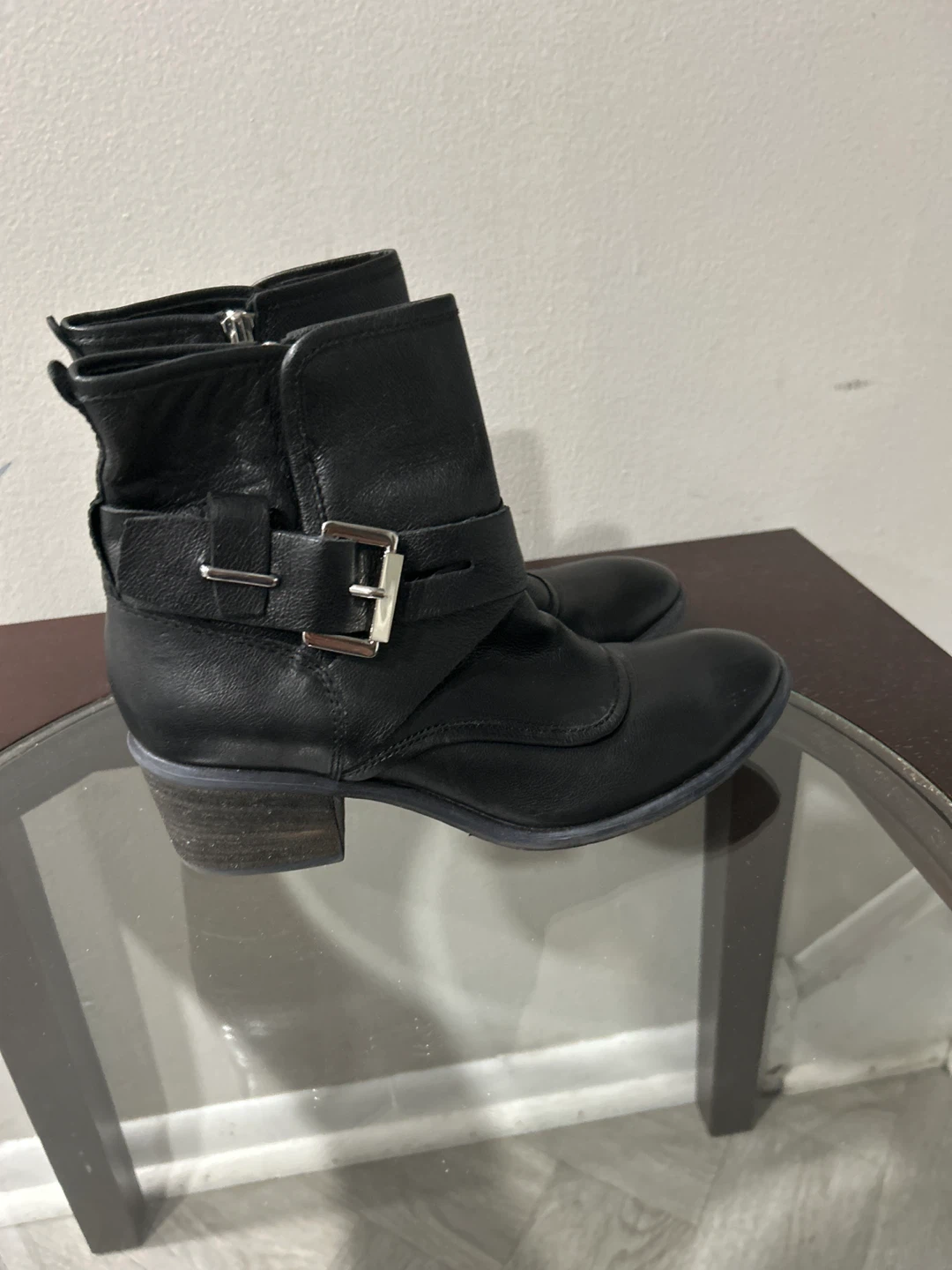 Like New Donald j Pliner black biker boots size 8 1/2 M - photo 2