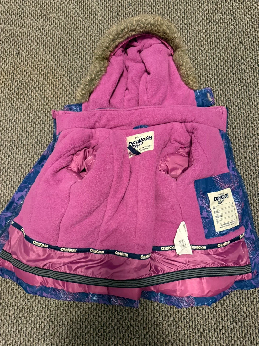 OshKosh B'gosh Snowsuit Set image indicator(3)