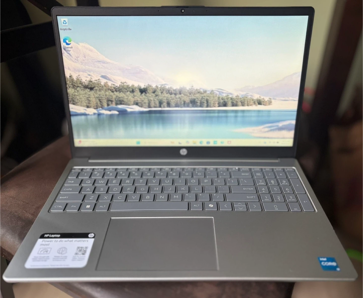 HP Laptop 15-fd0123dx - Intel i3, 8GB RAM, 256GB SSD