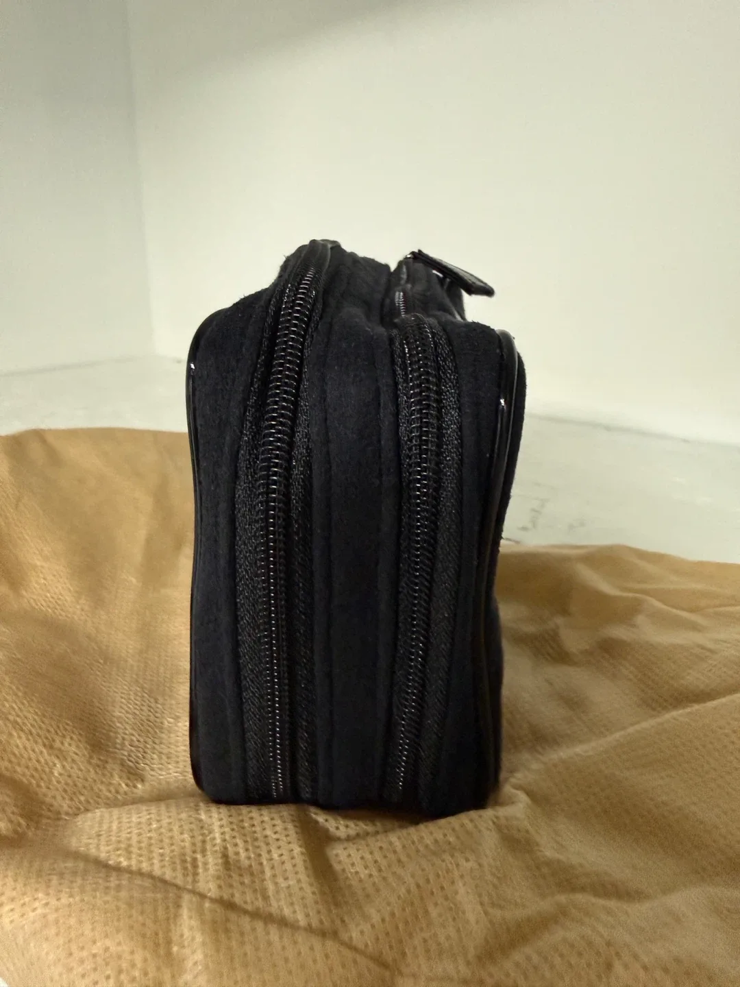 Black Cosmetic Bag MAC image indicator(2)