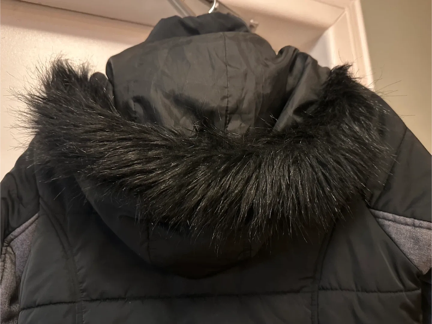 Weatherproof Brand Black Puffer Coat-Size M image indicator(9)