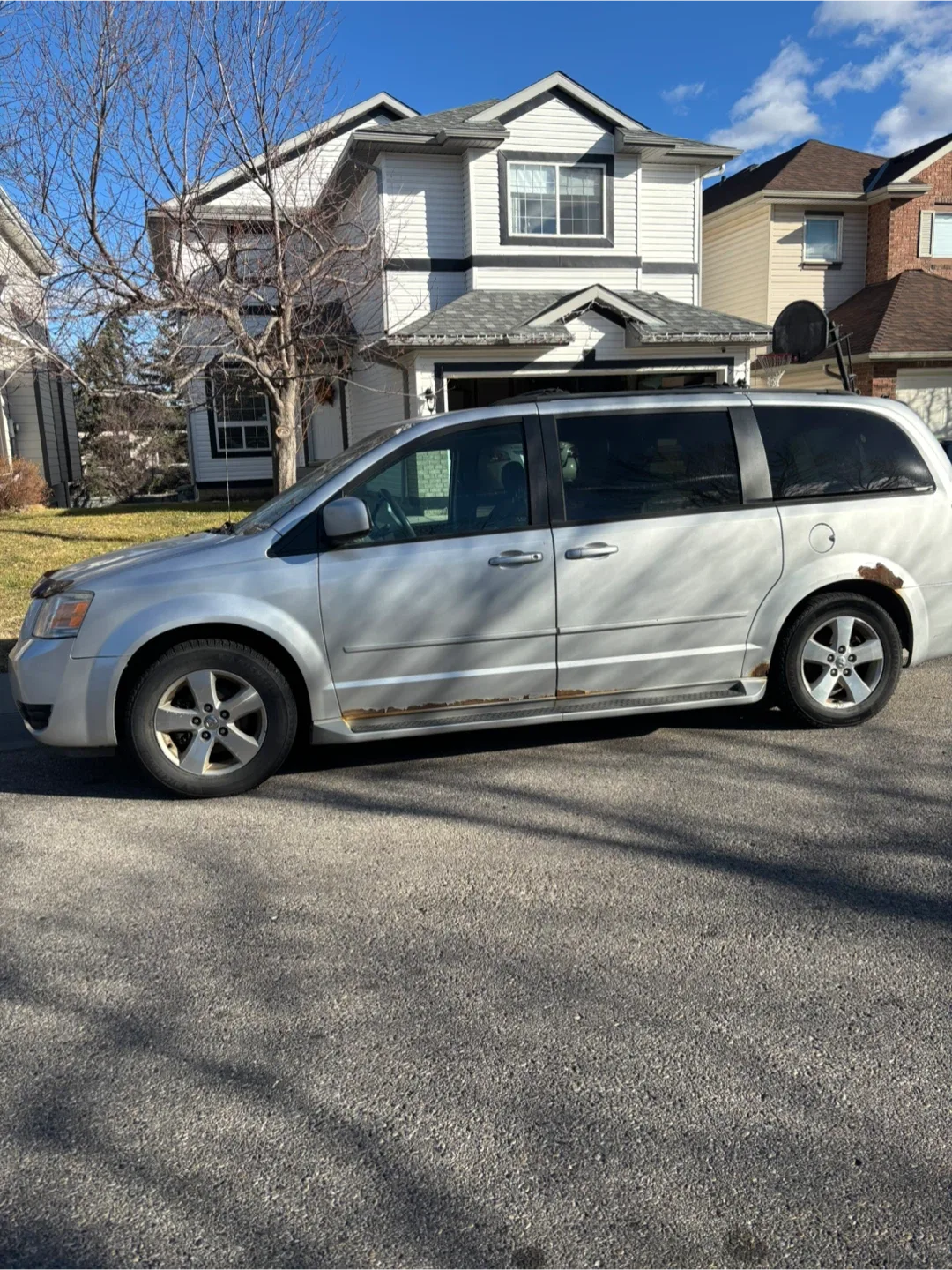 Dodge Grand Caravan SE - Silver