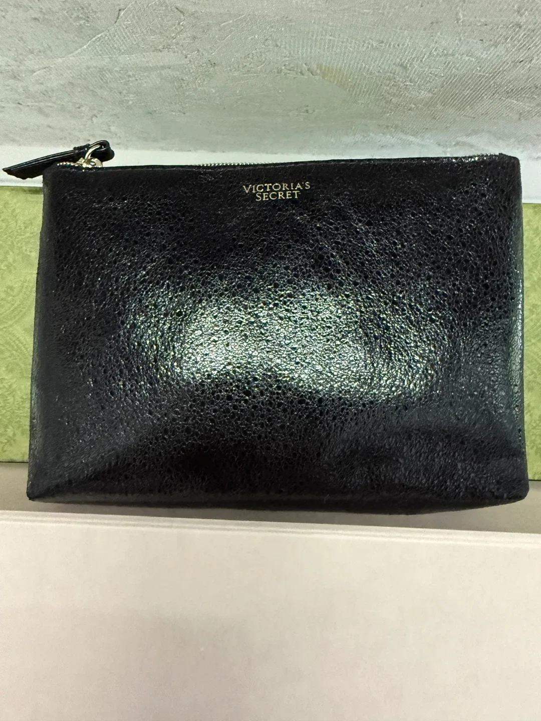 Victoria's Secret Black Pouch image indicator(2)