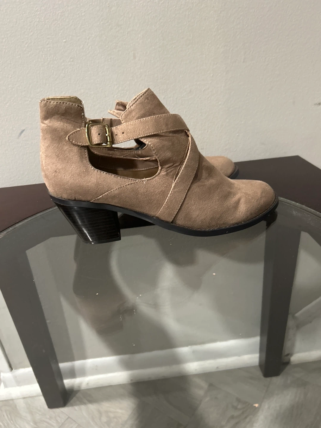 Brand New Soda beige open sides bootie - photo 2