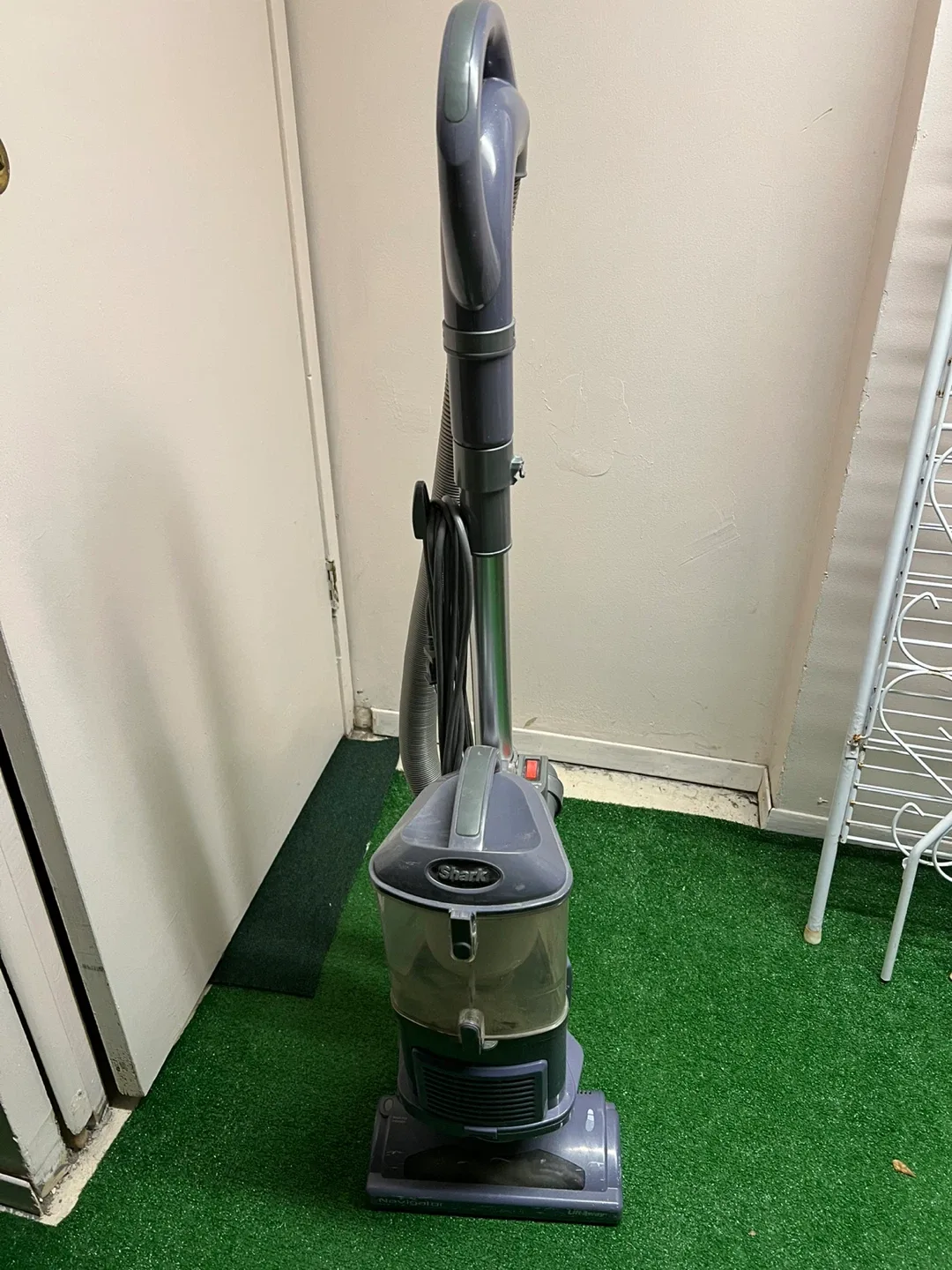 Shark Navigator Lift-Away Vacuum