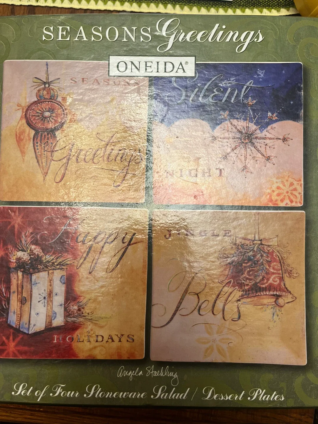 Oneida Seasons Greetings Salad/Dessert Plates (Set of 4)