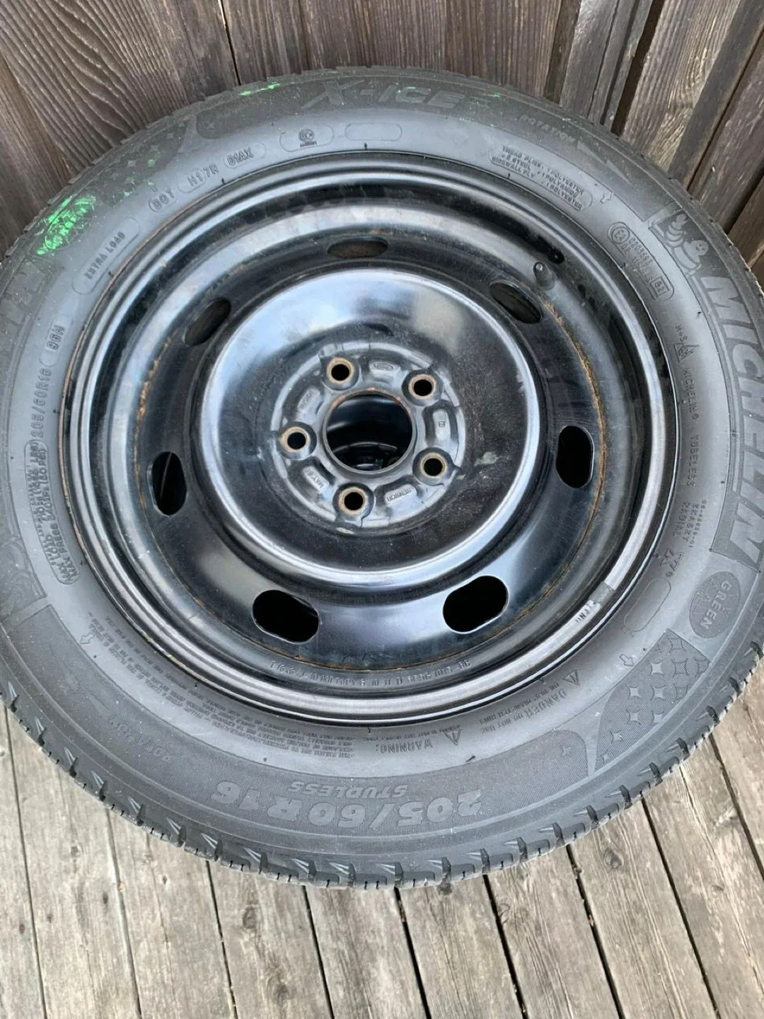 Michelin Winter Tires 205/60 R16 image indicator(5)