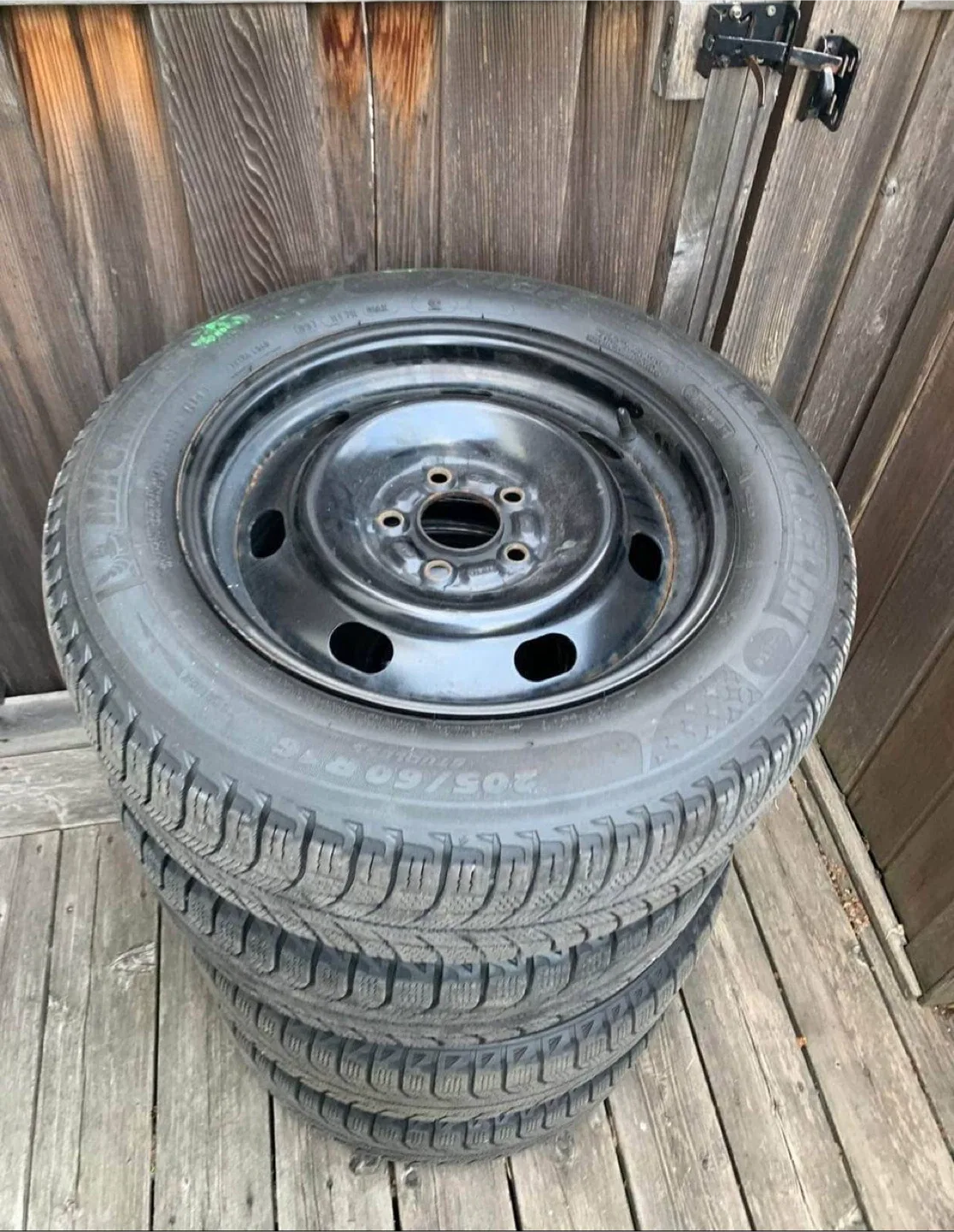 Michelin Winter Tires 205/60 R16 image indicator(6)