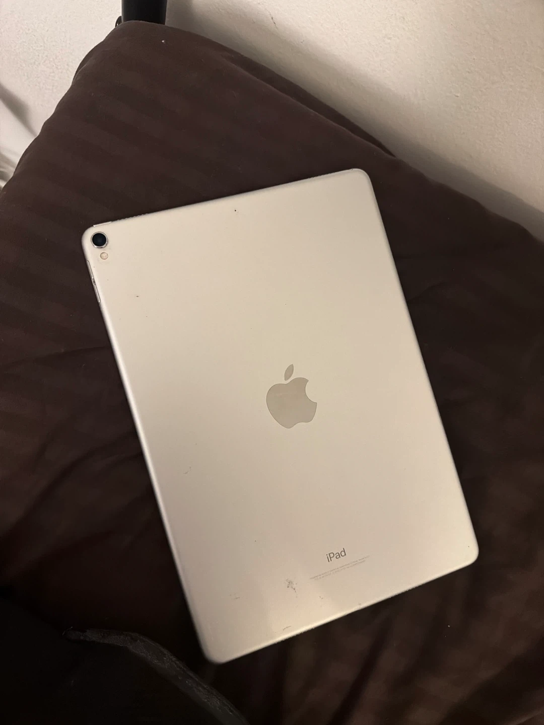 Apple iPad 10.5-inch - photo 2