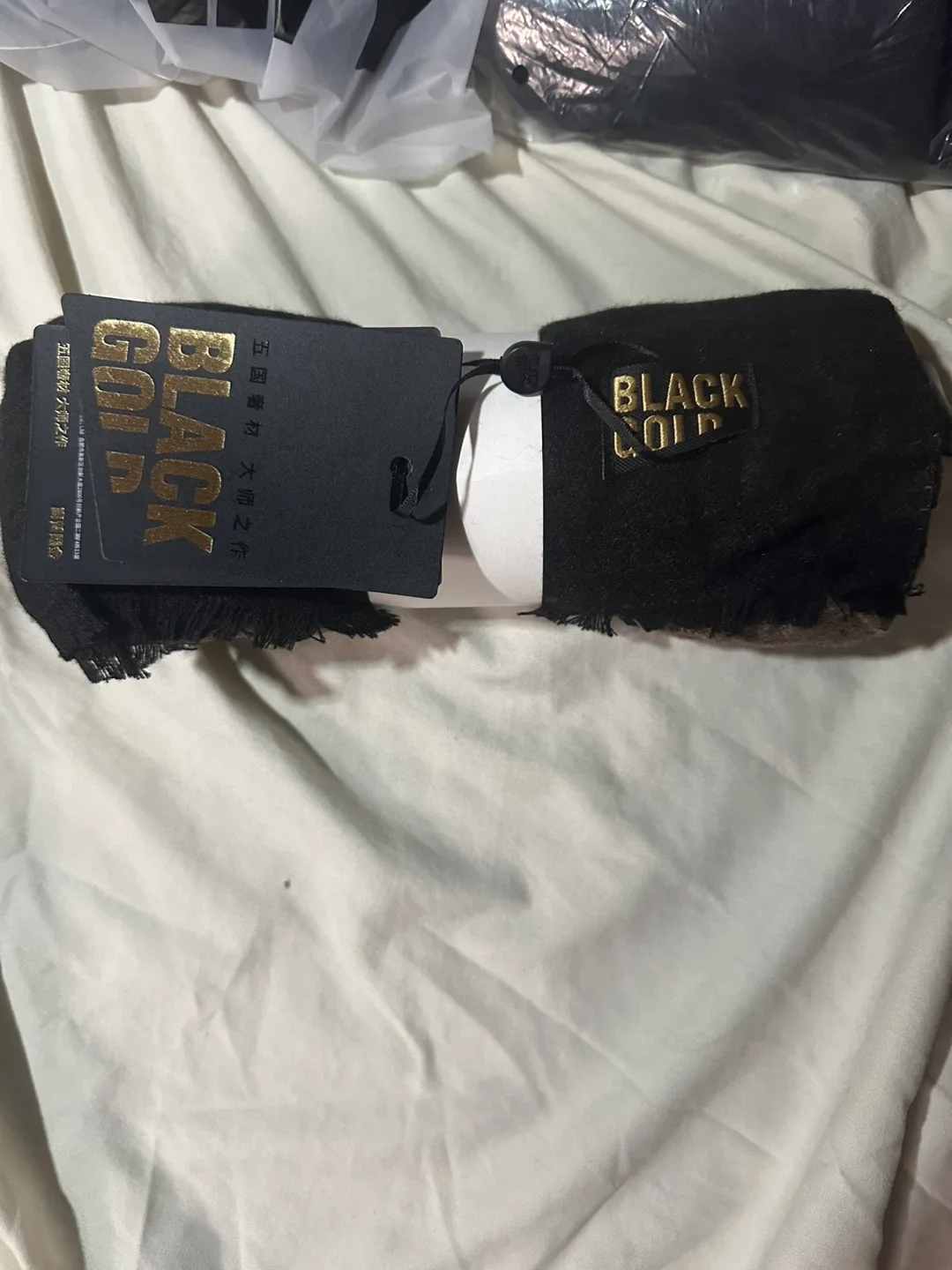 COFANS BLACKGOLD Scarf - Black & Gold image indicator(2)