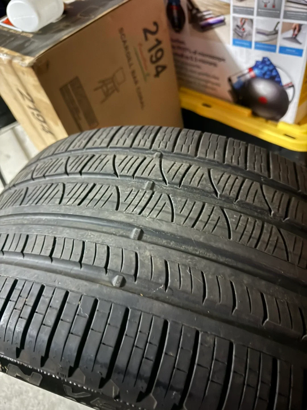 Pirelli All-Season Tires 285/40R21 & 315/35R21 – Good Condition image indicator(7)