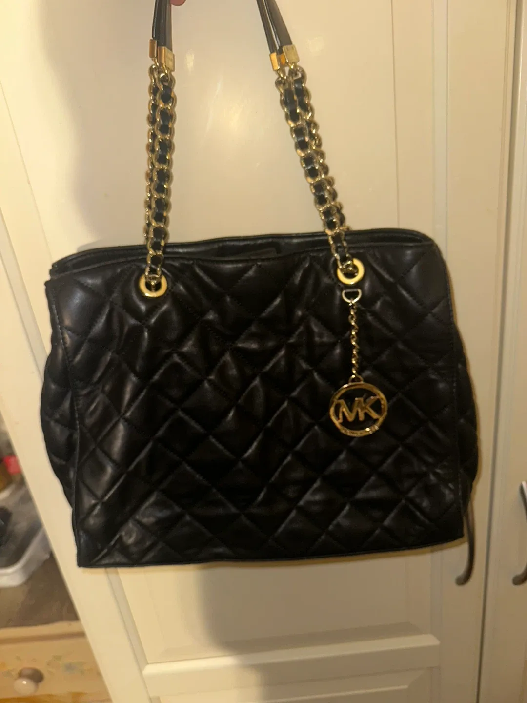 Michael Kors Black Quilted Tote Bag image indicator(2)