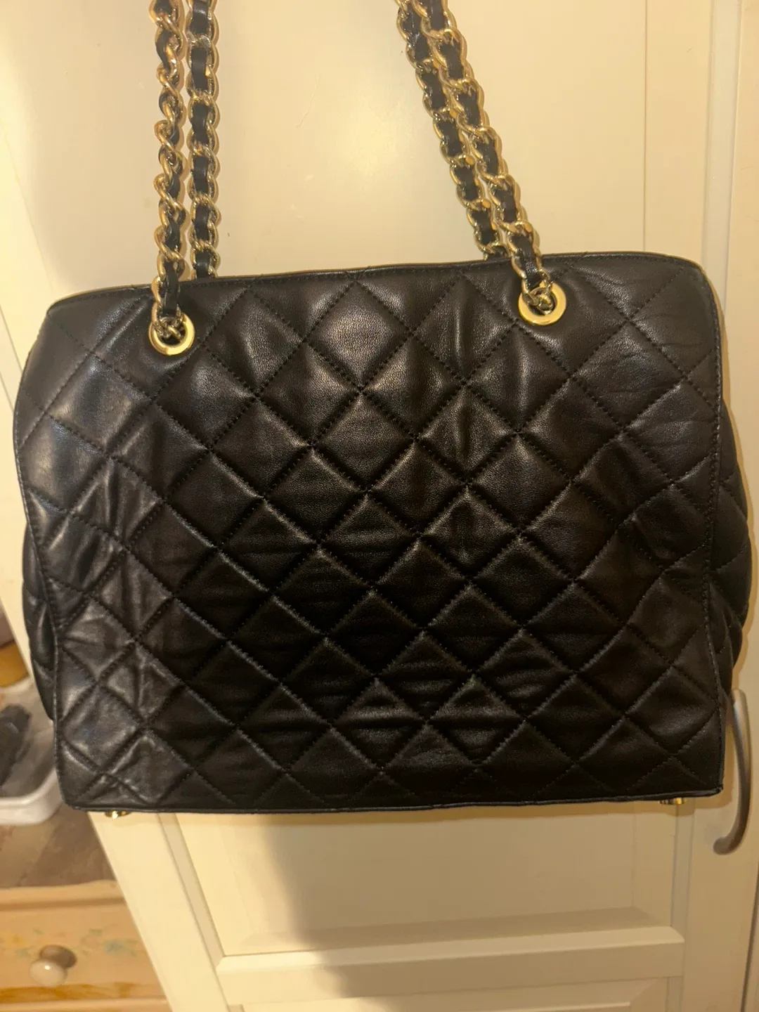 Michael Kors Black Quilted Tote Bag image indicator(3)