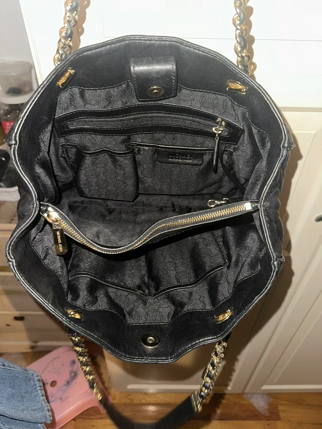 Michael Kors Black Quilted Tote Bag image indicator(4)