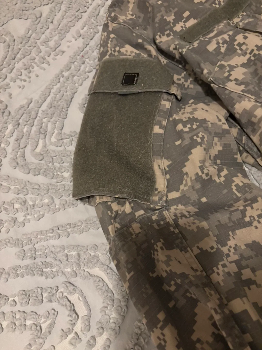 Vintage Army Combat Uniform Jacket image indicator(3)