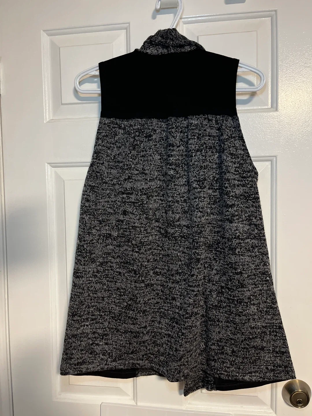 Dex Black & Grey Vest - Size M/M image indicator(3)