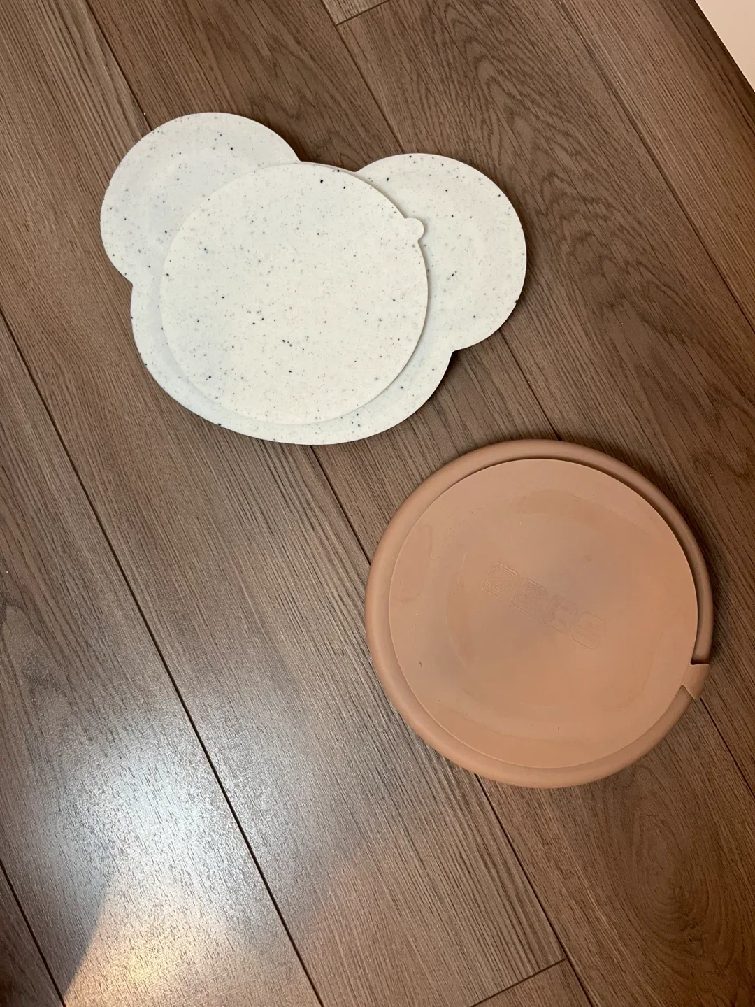 Mushie & Olababy Silicone Baby Plates image indicator(2)