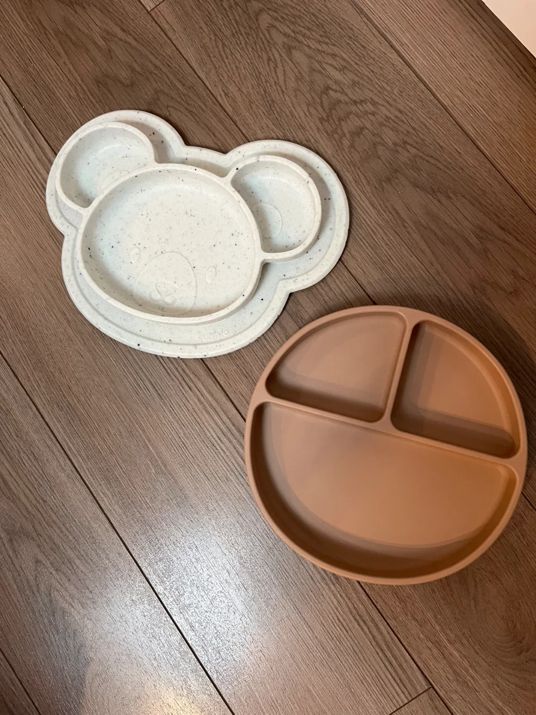 Mushie & Olababy Silicone Baby Plates