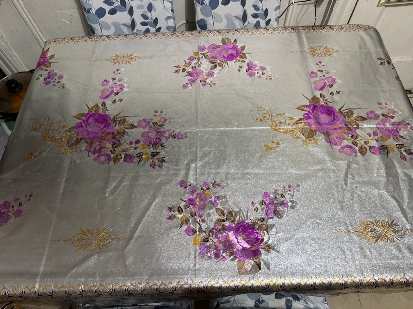 Wooden Table image indicator(2)