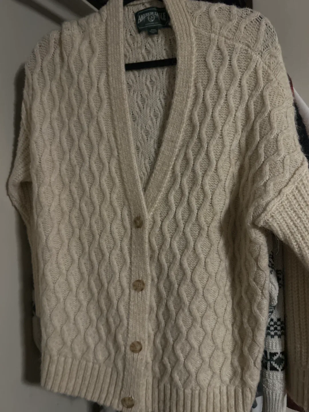 🥕American Eagle Cream Knit Cardigan - Size M