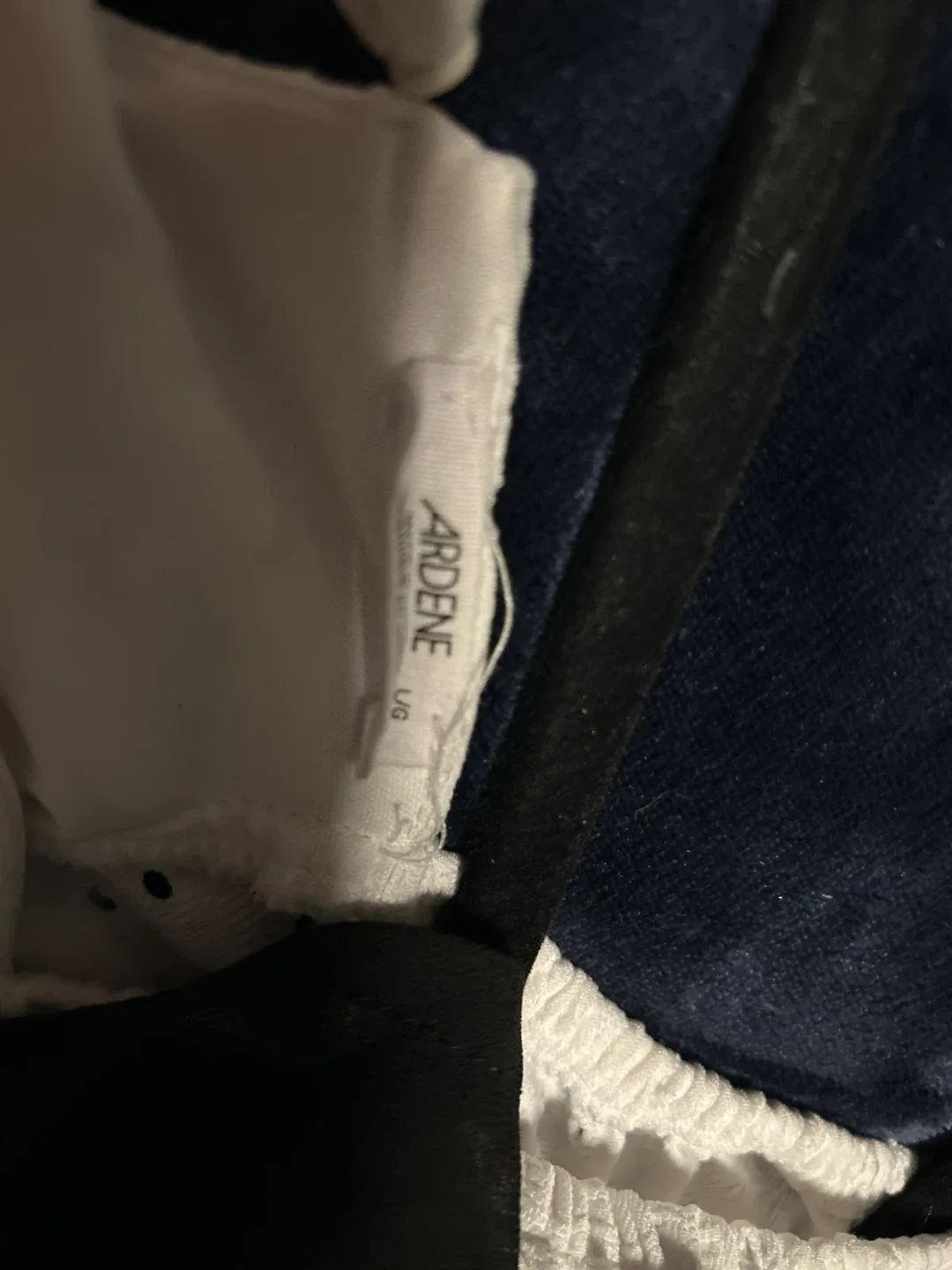 Shein & Ardene Tops - Size L image indicator(3)