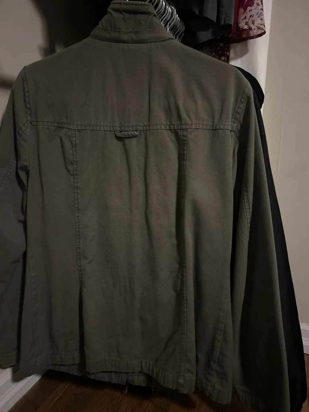 Reitmans Olive Green Jacket - Size M 🥕 image indicator(3)