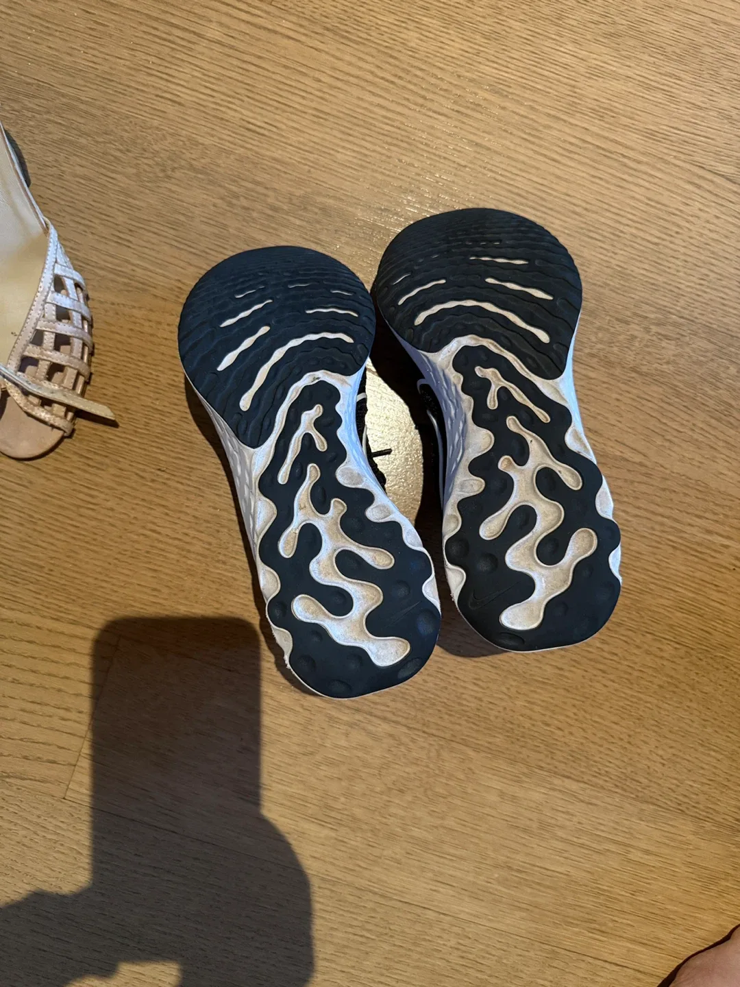 Nike React Infinity Run Flyknit 3 - Black image indicator(3)