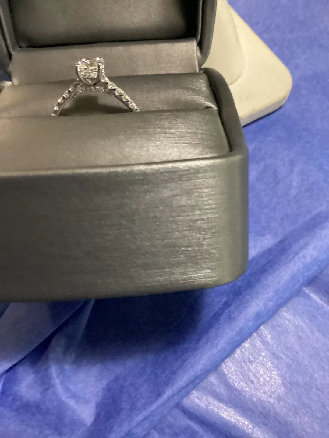 Osilawa 14k White Gold Diamond Ring image indicator(3)