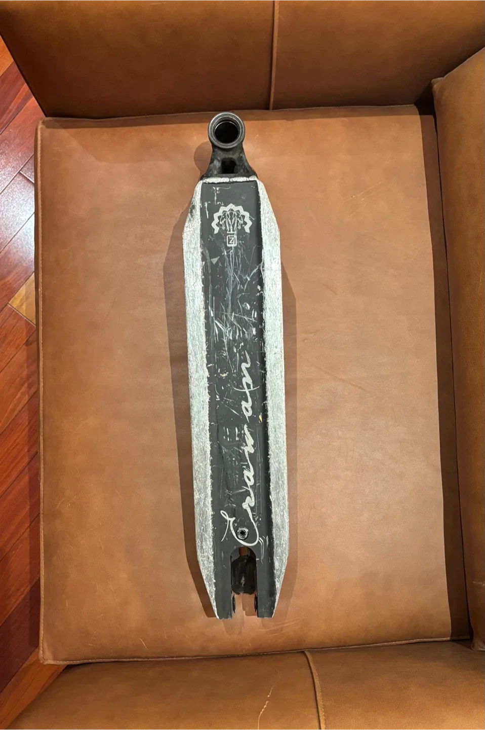 Ethic Erawan V2 Scooter Deck - Black image indicator(2)