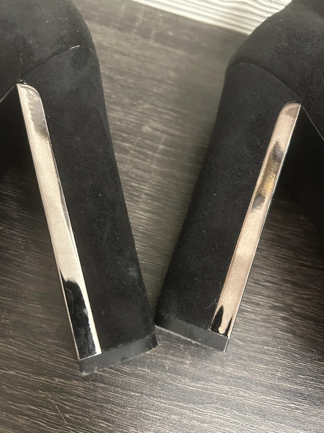 Guess Black Suede Platform Ankle Boots image indicator(2)