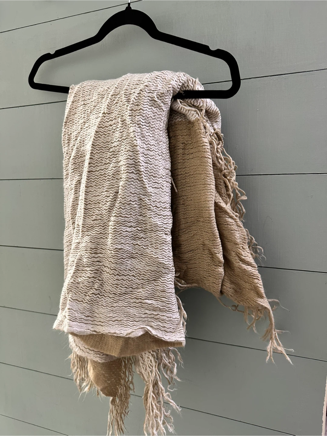 Beige scarf with Fringes