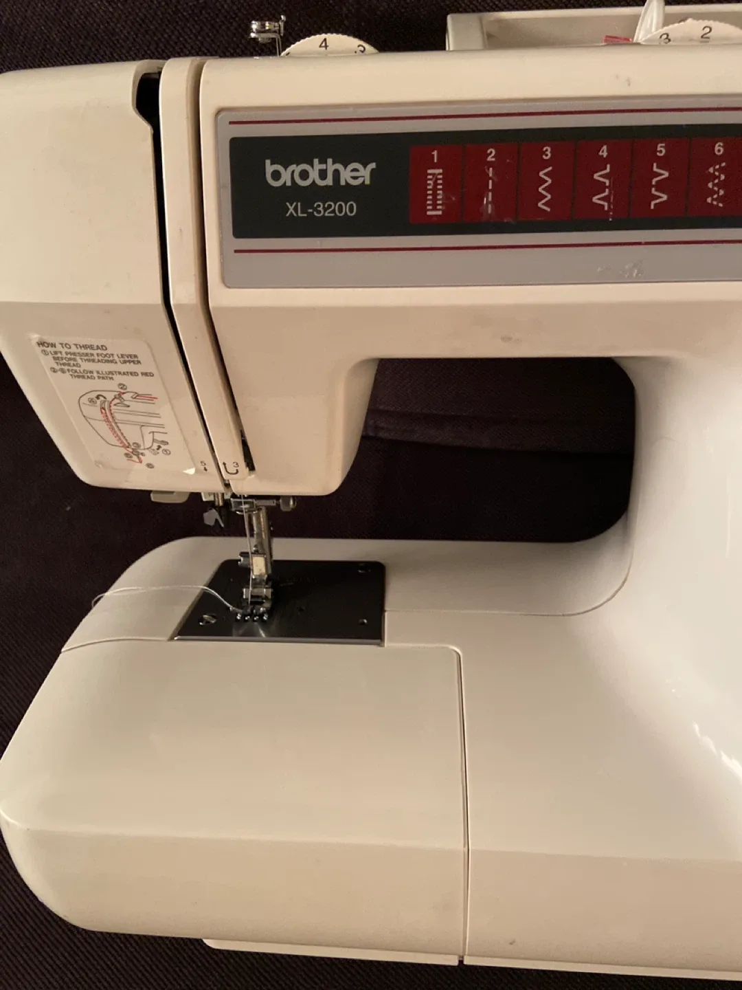 Brother XL-3200 Sewing Machine image indicator(2)