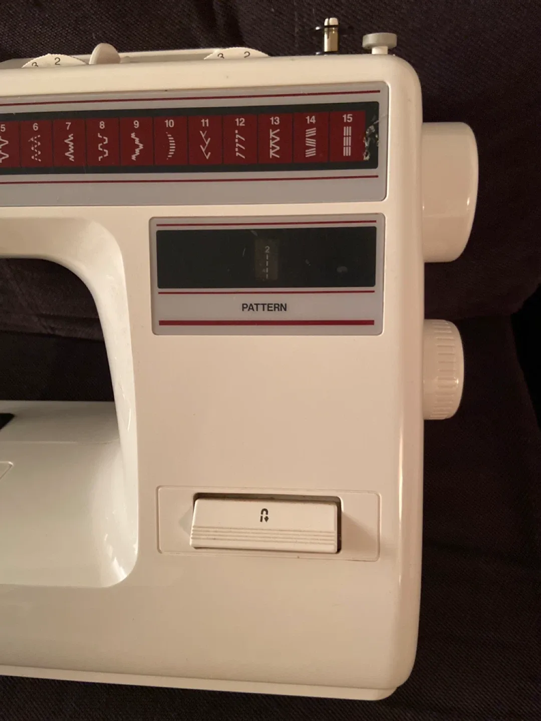 Brother XL-3200 Sewing Machine image indicator(3)