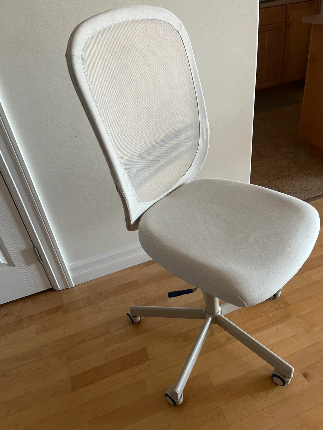 IKEA Renberget White Office Chair image indicator(2)